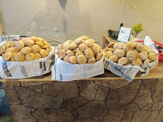 Kashmiri Namkeen Kulcha Pack Of 40